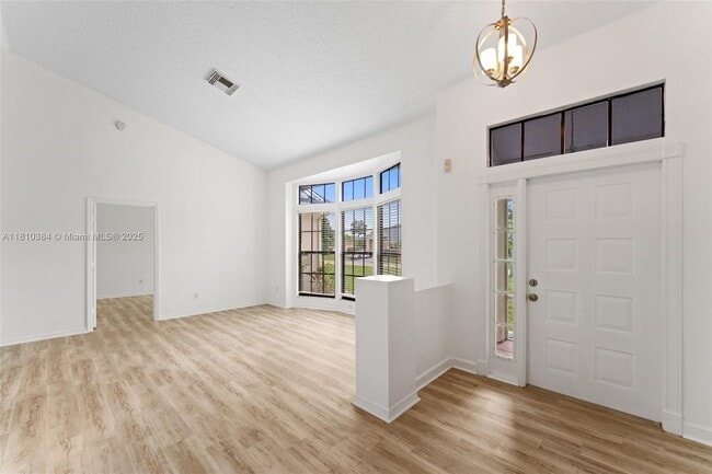 Building Photo - 3561 SW Carmody St