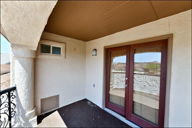 Building Photo - 14157 Robert Ituarte Dr