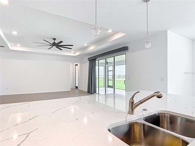 Building Photo - 7067 SW 60th Ln