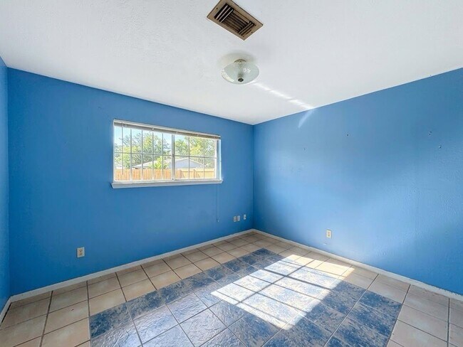 Building Photo - 9518 Langdon Ln