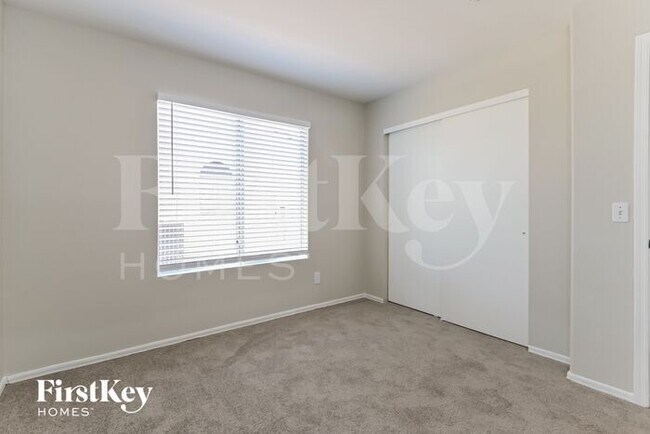 Building Photo - 4099 S Apache Well Dr