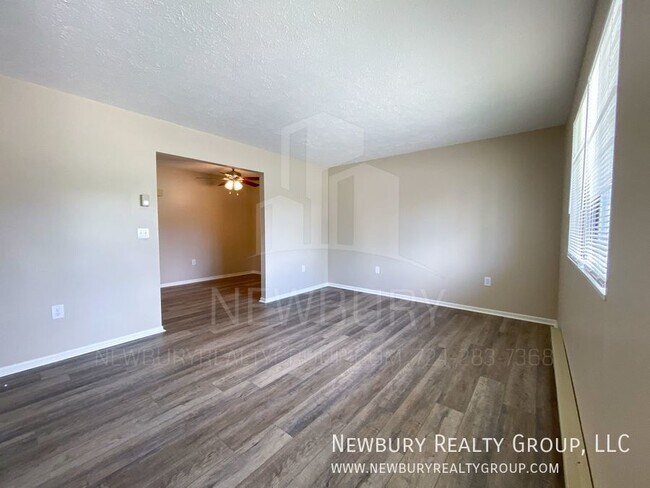 Building Photo - 19 Clearview Meadows