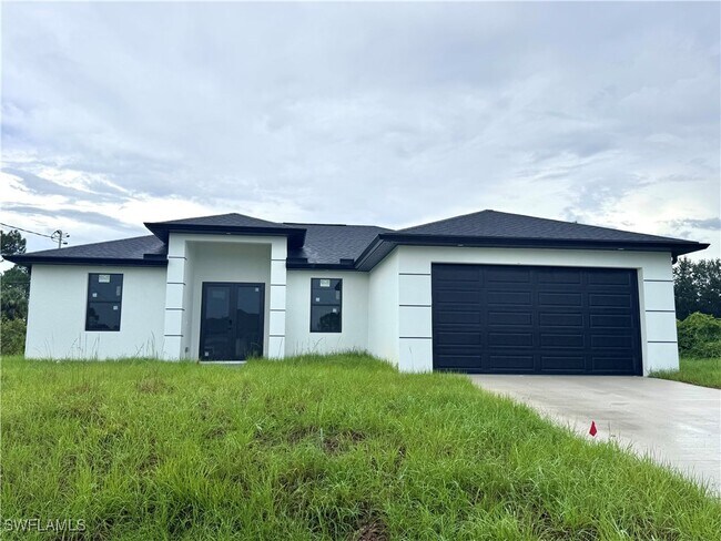 Primary Photo - 3304 67th St W