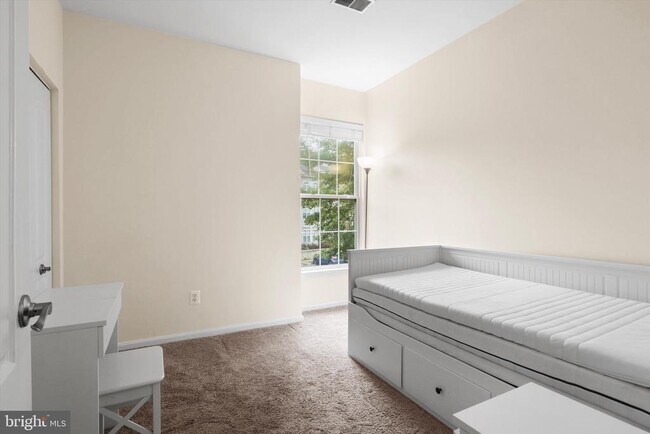 Building Photo - 6613 Netties Ln