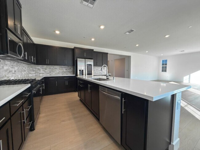 Building Photo - 2848 Dapper St