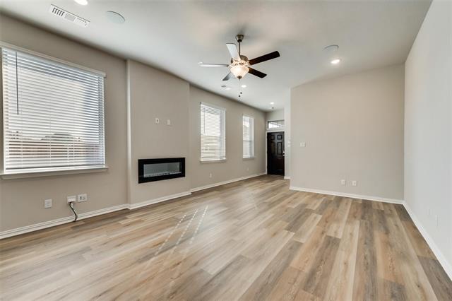 Building Photo - 1127 Mesa St