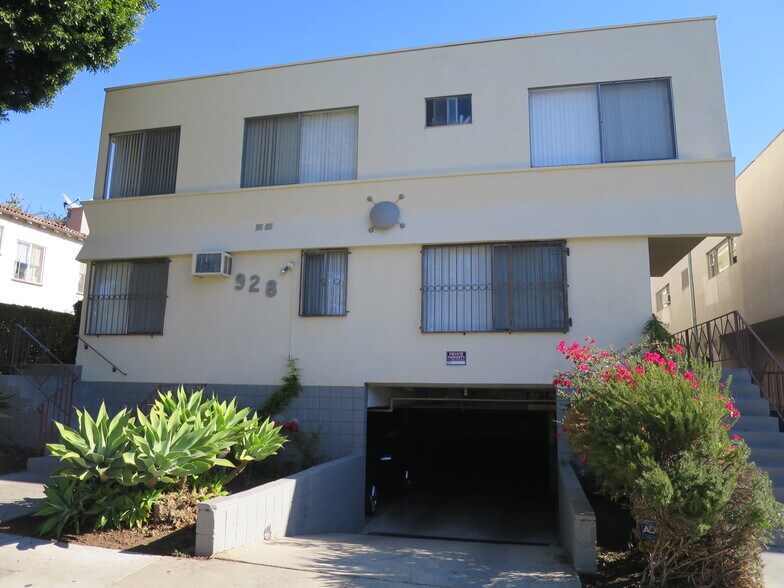 Primary Photo - 928 N Ogden Dr