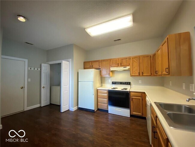 Building Photo - 5310 Cotton Bay Dr W