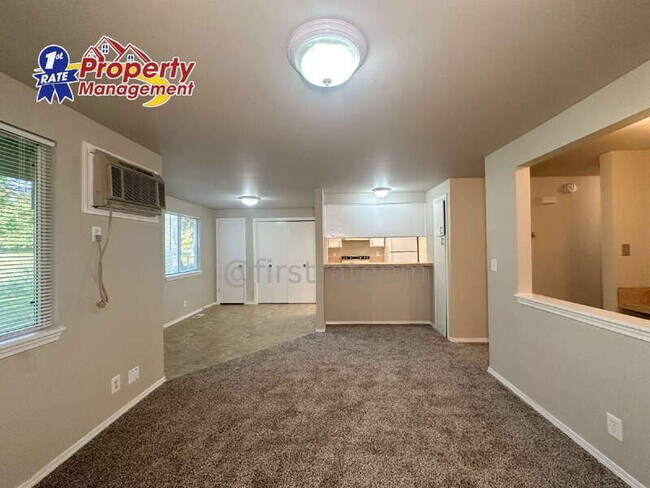 Building Photo - 2839 W Malad St