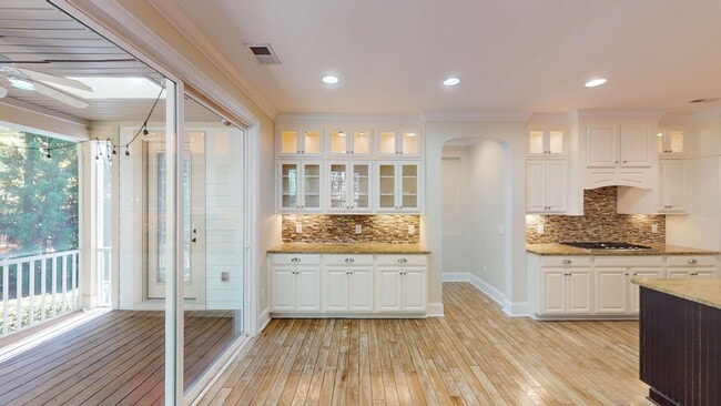 Building Photo - 11052 Preservation Park Dr