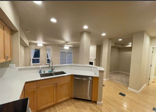 Building Photo - 925 110th Ave NE