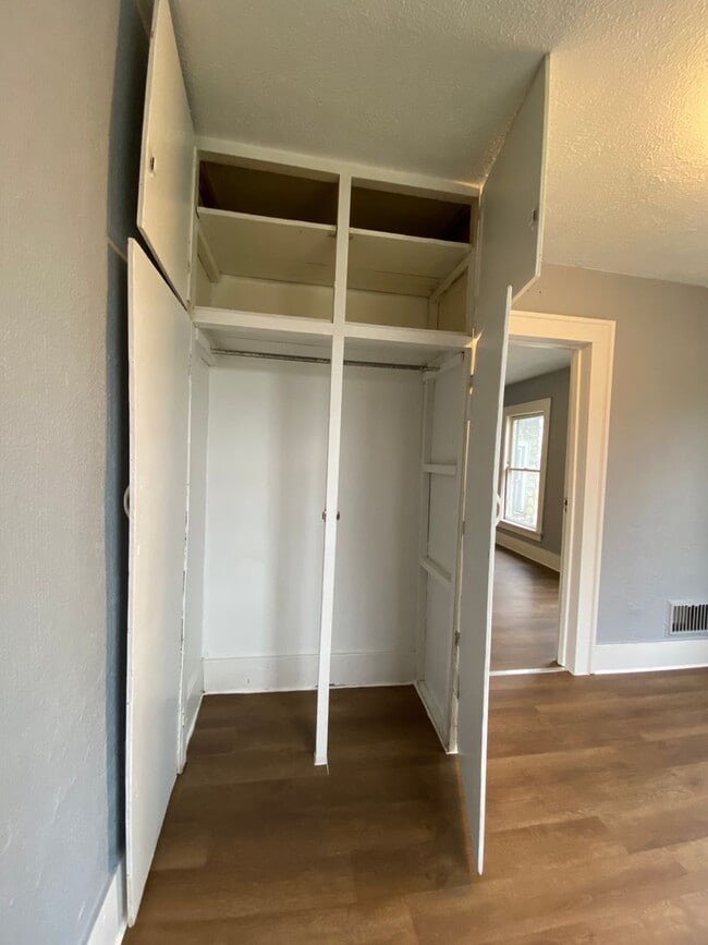 Building Photo - 35 S 3rd St