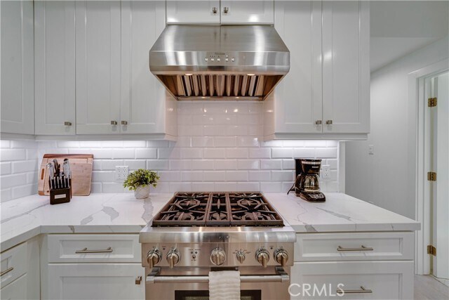 Building Photo - 608 Heliotrope Ave