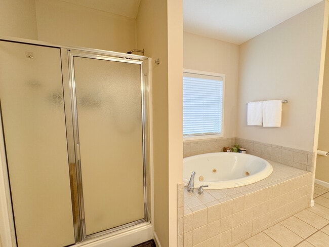 Building Photo - 1131 Trellis Ct