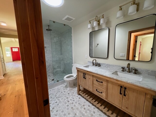 Bathroom - 2770 Glendessary Ln