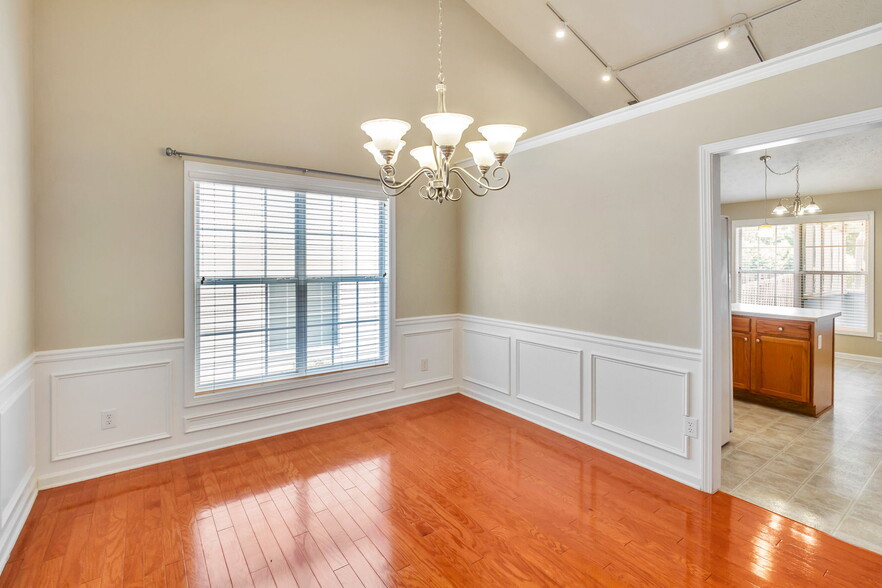 Building Photo - 1461 Beckley Pointe