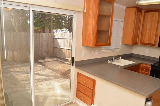 Building Photo - 1125 Sheridan Ave