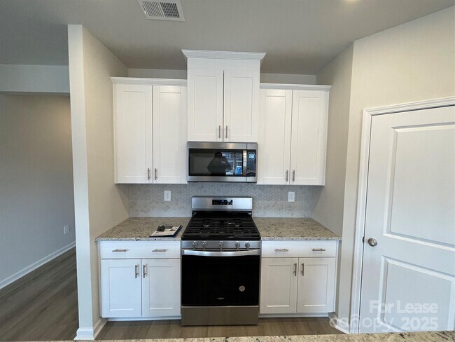 Building Photo - 110 Bird Dog Dr