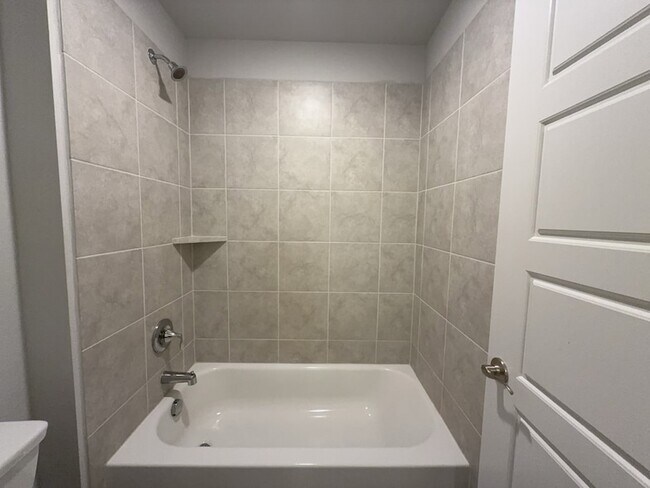 Building Photo - 7021 Lookout Ln