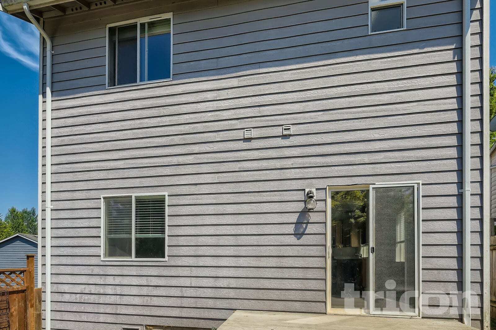 Building Photo - 20604 65th Dr NE
