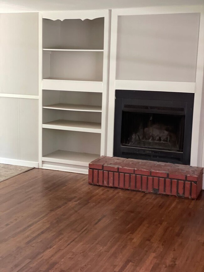 Building Photo - Newly upgraded 3 bed / 1 bath