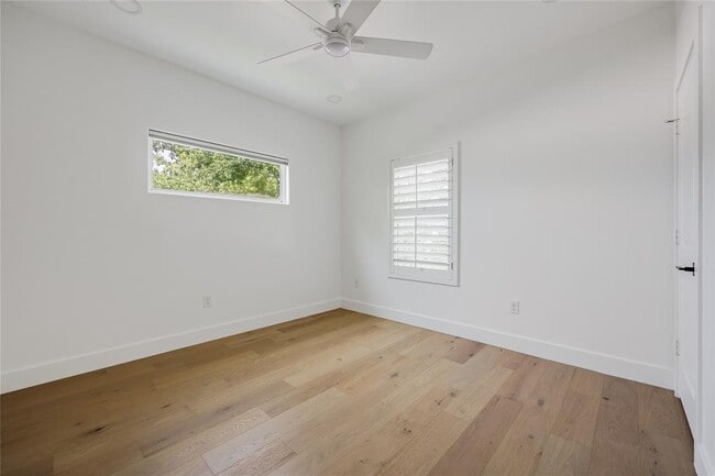 Building Photo - 1809 Pasadena Dr