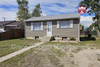 Building Photo - 7855 Kenwood St