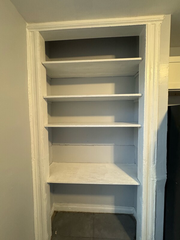 Building Photo - 827 S 14th St