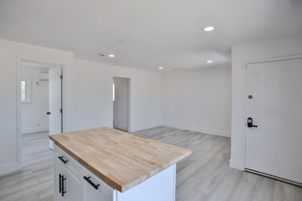 Building Photo - 17165 Pacific Coast Hwy