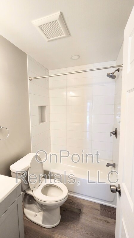 Building Photo - 7873 Syracuse St