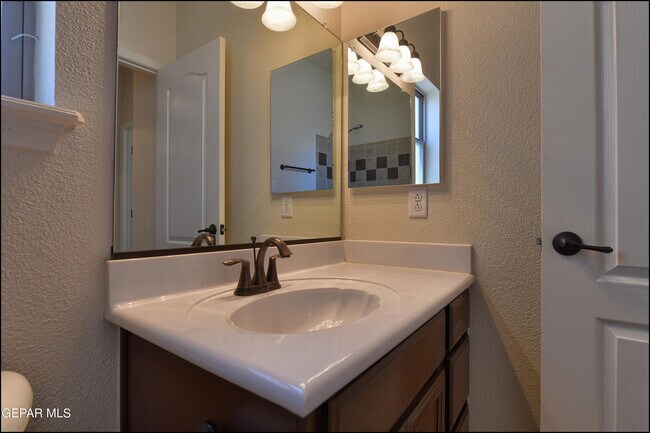 Building Photo - 14319 Owl Point Ave