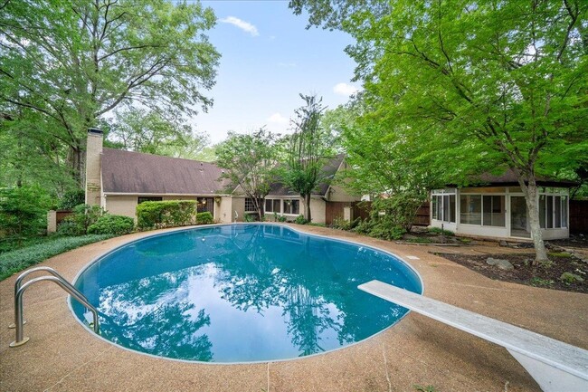 Building Photo - 1380 Poplar Estates Pkwy