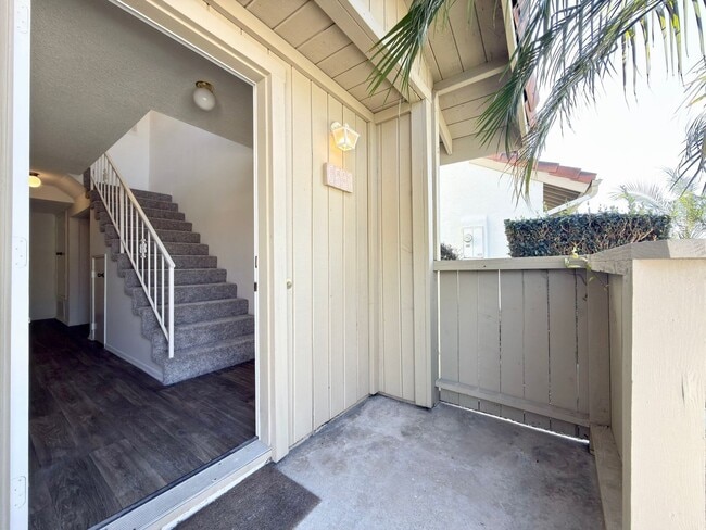 Building Photo - 2 Bedroom + LOFT in La Costa!