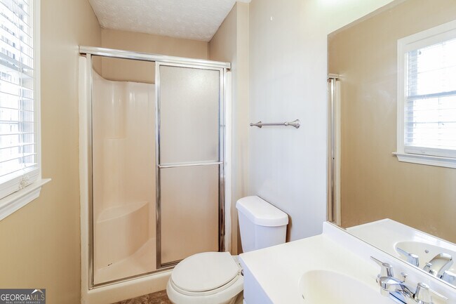 Building Photo - 3338 Mansfield Ln