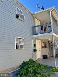 Building Photo - 360 W Patrick St