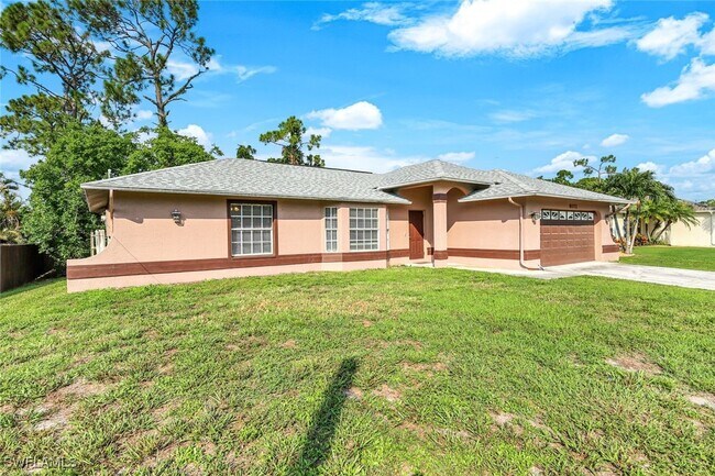 Building Photo - 8072 Cypress Dr S