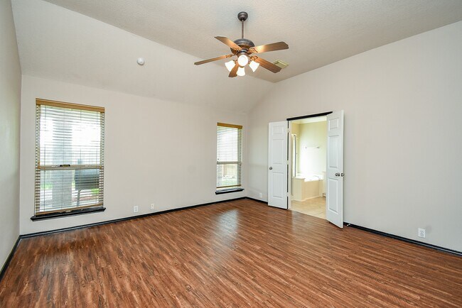 Building Photo - 11743 Berkway Trail