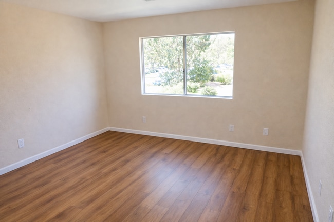 Building Photo - 2360 Dusk Dr