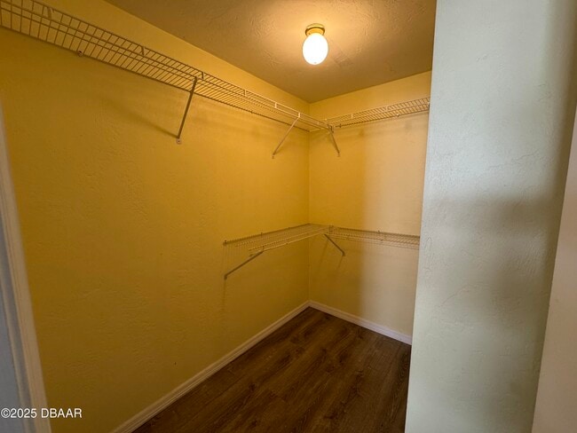 Building Photo - 108 Gray Dove Ct