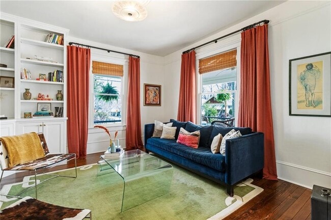 Building Photo - 95 Vannoy St SE