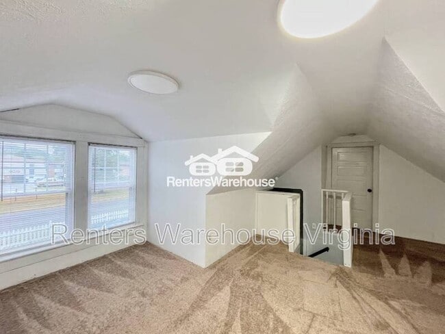 Building Photo - 9022 Chesapeake Blvd