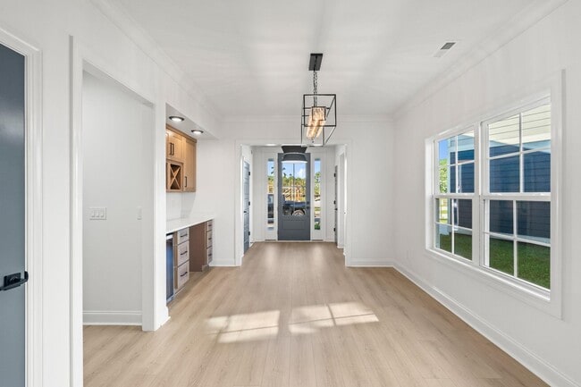 Building Photo - 113 ARBOR RIDGE CIR