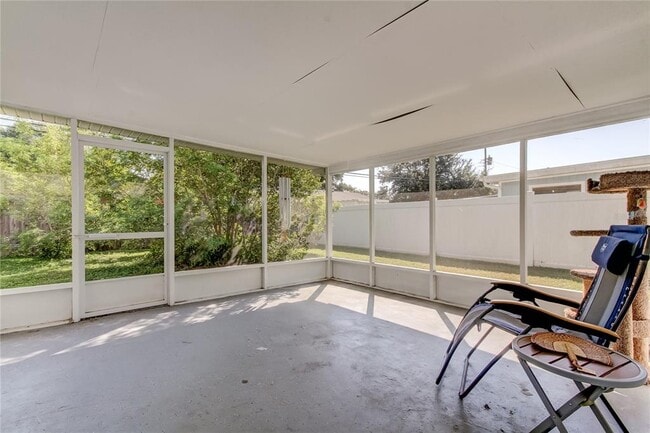 Building Photo - 6515 Orchard Dr N