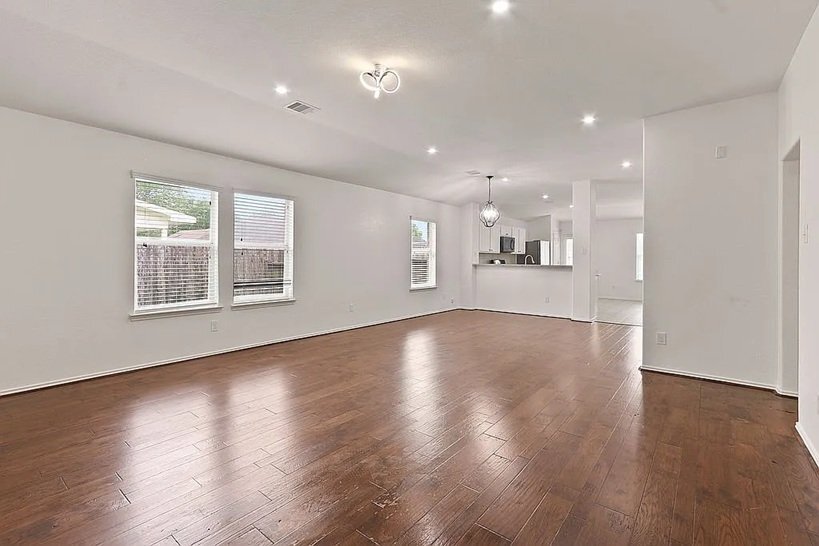 Building Photo - 5527 Marble Ravine