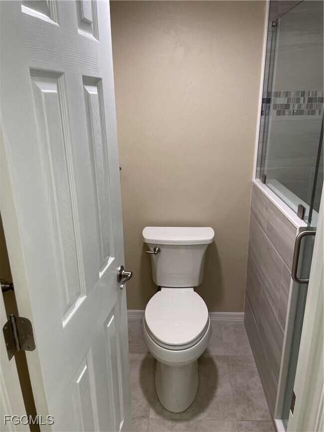 Building Photo - 408 Tudor Dr