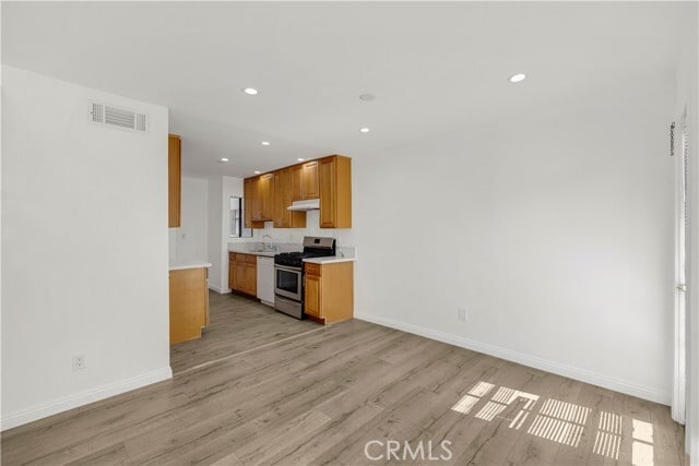 Building Photo - 1132 Elm Ave