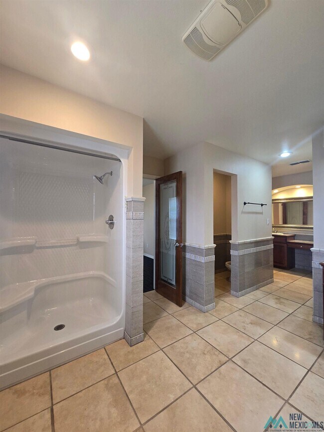 Building Photo - 108 Savannah Ct