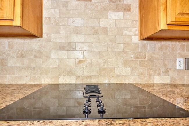 Building Photo - 6734 Wildacre Dr