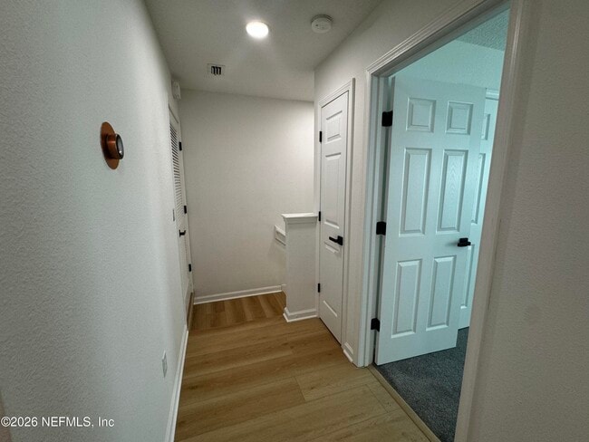 Building Photo - 807 Black Cherry Dr S