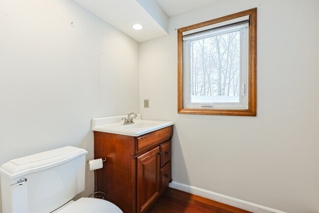 Building Photo - 835 Mt Hope St